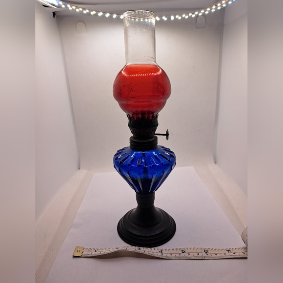 Vintage Cobalt Blue and Ruby Red Oil Lamp. - Picture 2 of 6